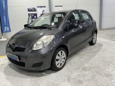TOYOTA YARIS 1.3 VVT-I IN STOP AND START 
