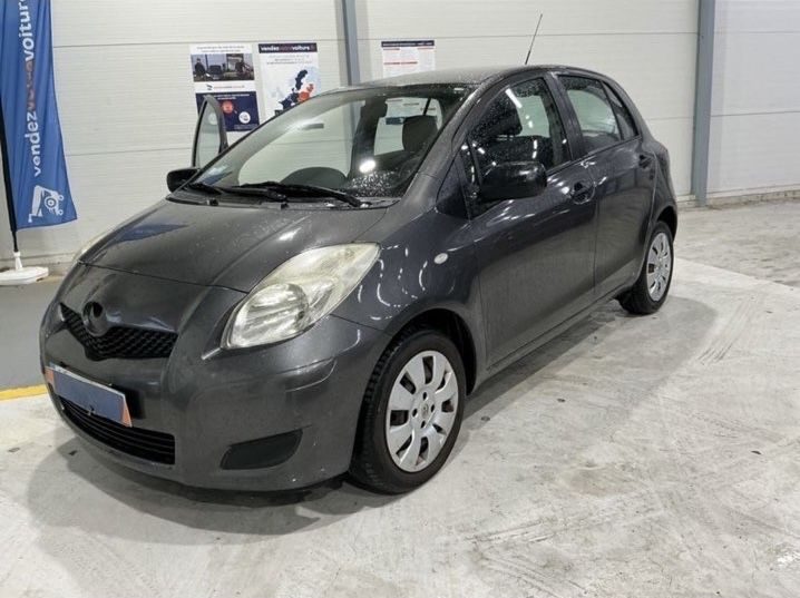 TOYOTA YARIS 1.3 VVT-I IN STOP AND START 