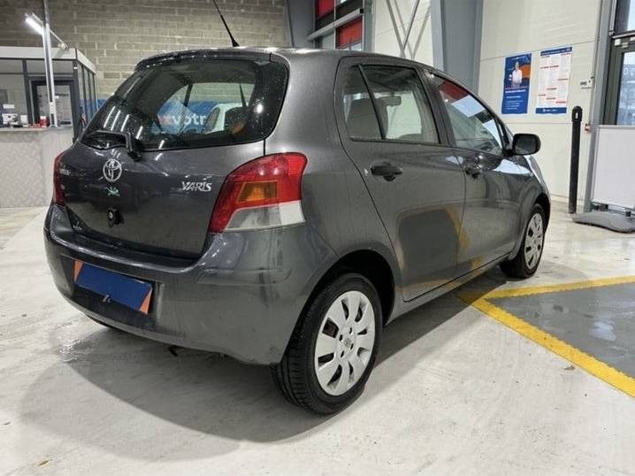 TOYOTA YARIS 1.3 VVT-I IN STOP AND START 