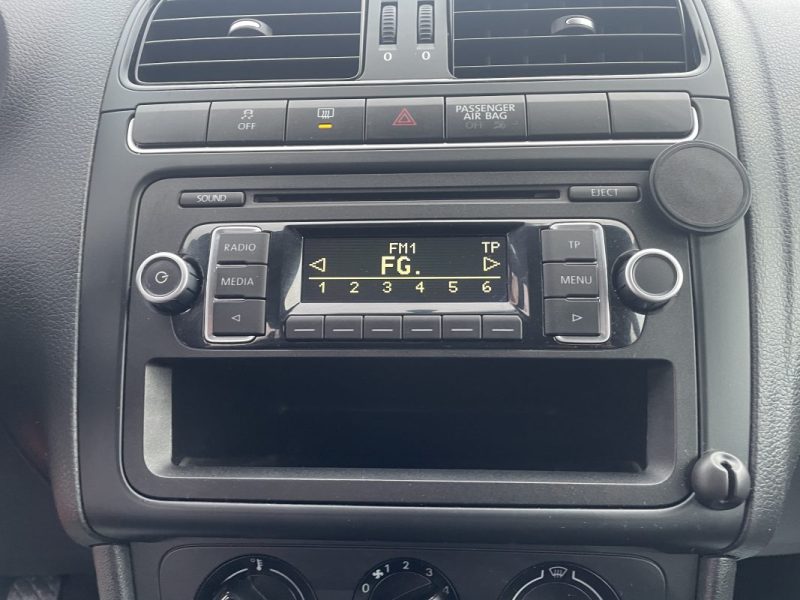 VOLKSWAGEN POLO 1.2 TDI 75CH  5P   GARANTIE 3/12 MOIS 2013