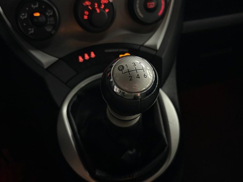 Toyota Verso S 1.4 D4D 90ch 🚗 1ère main 📋 Clim ❄️ Reprise 🔄 Garantie 🛡️