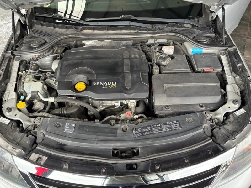 Renault Latitude 2.0 dCi 150ch 🚗 1ère main 📋 Toit ouvrant pano 🌅 Reprise 🔄 Garantie 🛡️