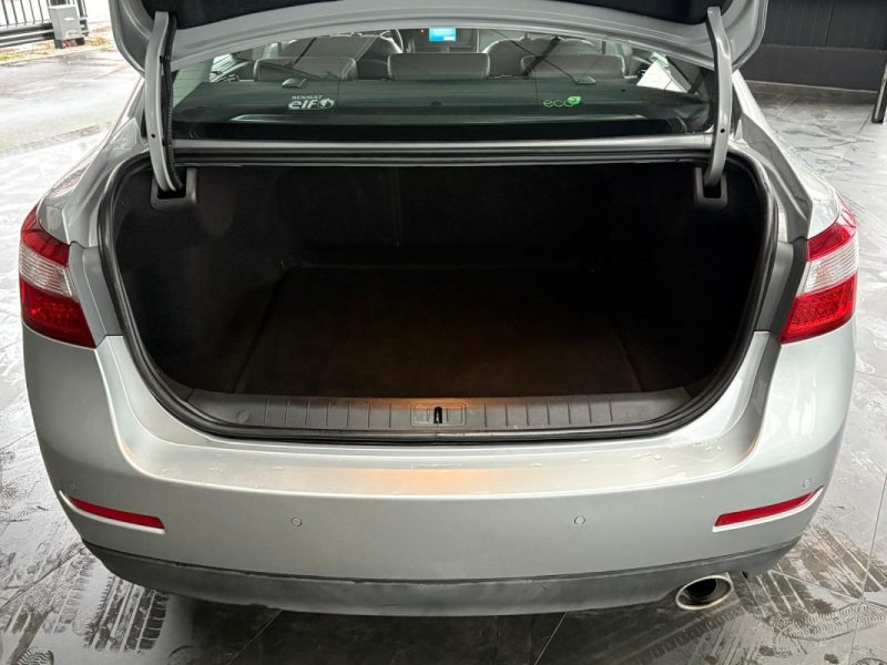 Renault Latitude 2.0 dCi 150ch 🚗 1ère main 📋 Toit ouvrant pano 🌅 Reprise 🔄 Garantie 🛡️