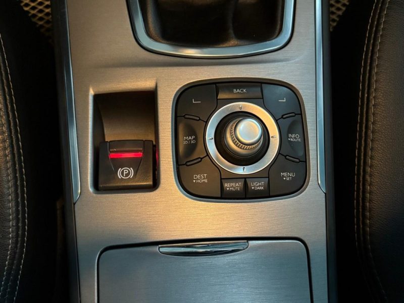 Renault Latitude 2.0 dCi 150ch 🚗 1ère main 📋 Toit ouvrant pano 🌅 Reprise 🔄 Garantie 🛡️