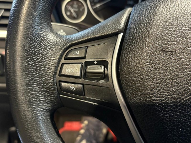 BMW Série 3 Touring 2.0D 190ch 🚗 Sportline ✨ Suivi 📋 Attelage 🔗 Reprise 🔄 Garantie 🛡️