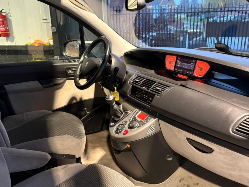 Peugeot 807 2.0 HDI 136ch 🚐 7 places 👨‍👩‍👧‍👦 Distribution & embrayage neufs 🔧 Reprise 🔄