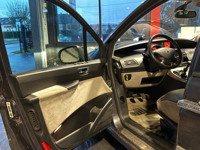 Peugeot 807 2.0 HDI 136ch 🚐 7 places 👨‍👩‍👧‍👦 Distribution & embrayage neufs 🔧 Reprise 🔄