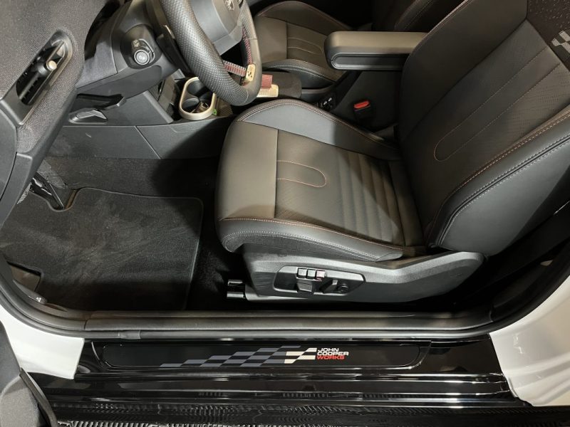 MINI COOPER S Cabriolet JCW 204 ch