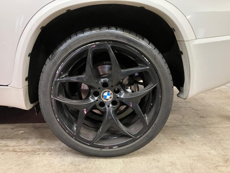  BMW X5 3.0D - PACK M - GPS - TOIT PANORAMIQUE - SUIVI FACTURES - 179000KM  -