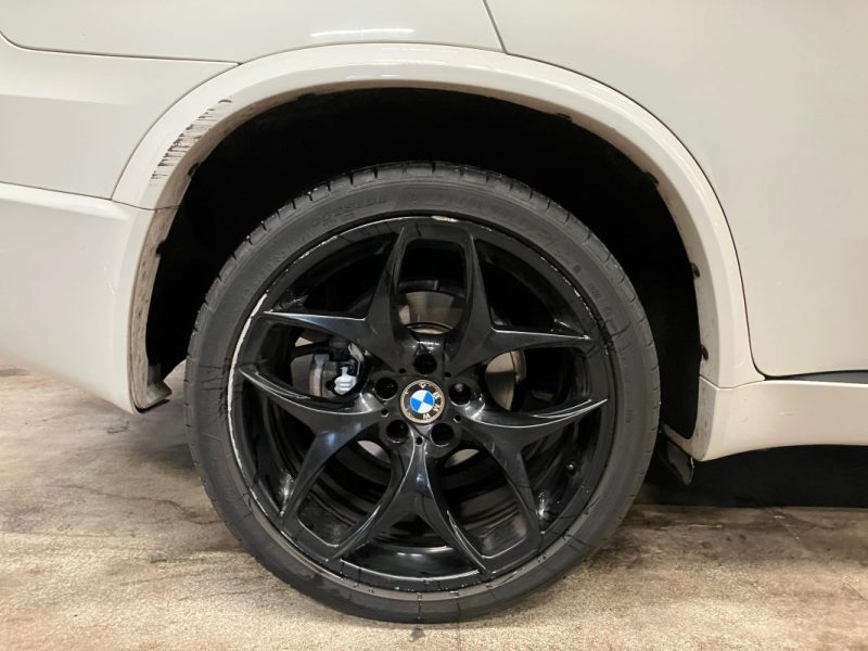  BMW X5 3.0D - PACK M - GPS - TOIT PANORAMIQUE - SUIVI FACTURES - 179000KM  -