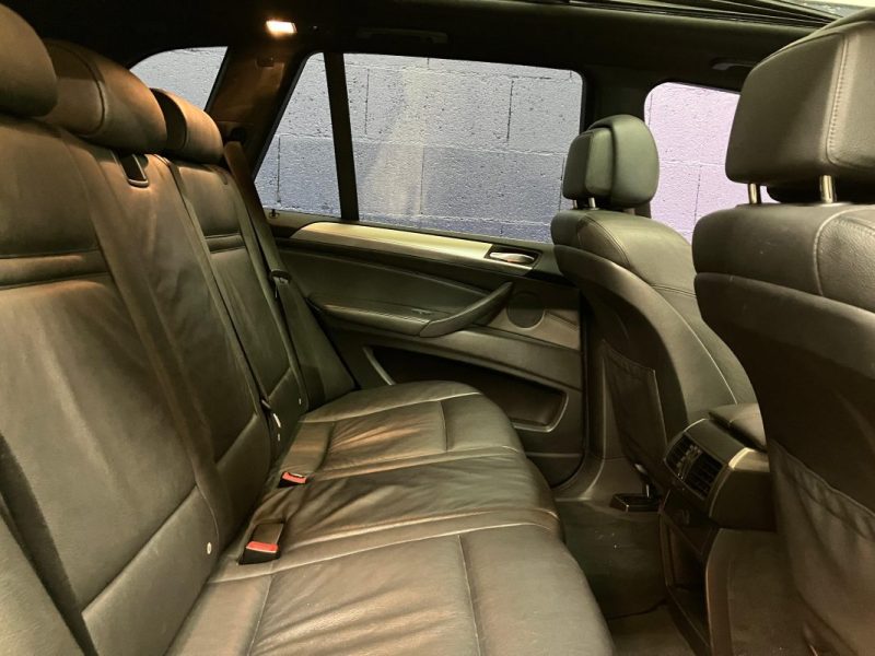  BMW X5 3.0D - PACK M - GPS - TOIT PANORAMIQUE - SUIVI FACTURES - 179000KM  -