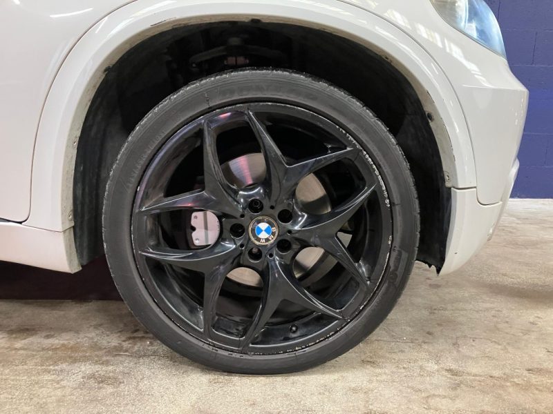  BMW X5 3.0D - PACK M - GPS - TOIT PANORAMIQUE - SUIVI FACTURES - 179000KM  -