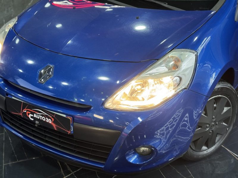 RENAULT CLIO III AUTHENTIQUE 1.5DCI 70 2010