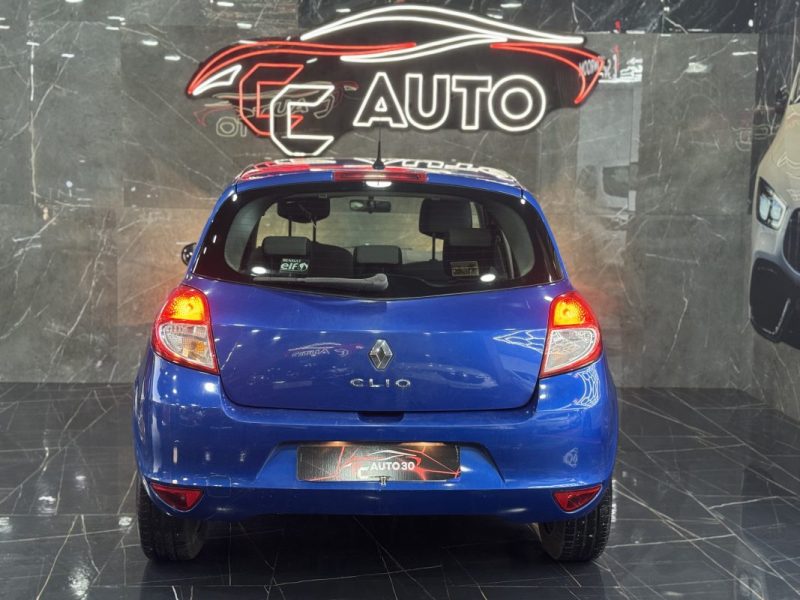 RENAULT CLIO III AUTHENTIQUE 1.5DCI 70 2010
