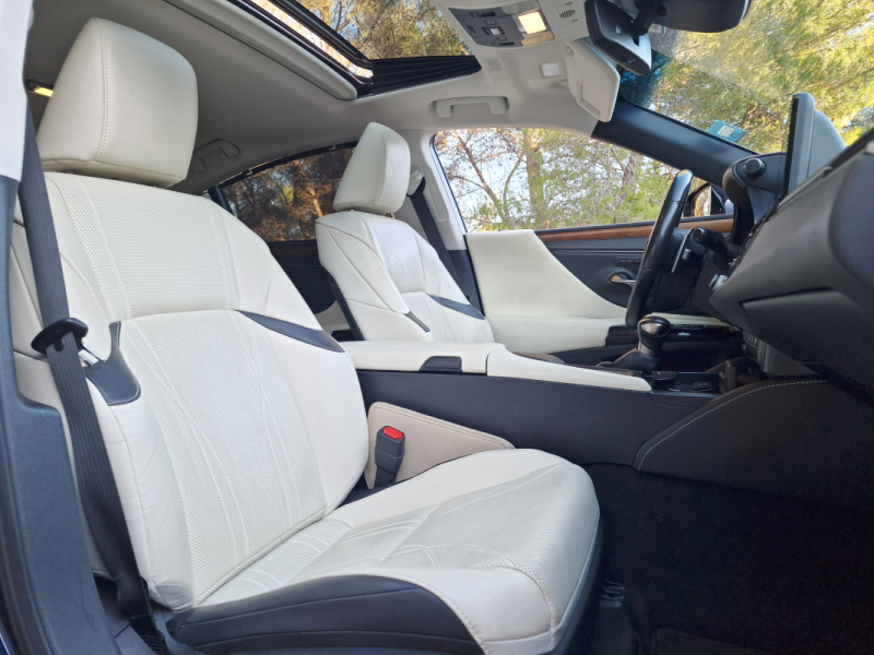LEXUS ES 300H Executive 218 ch/ TVA récupérable / Garantie 
