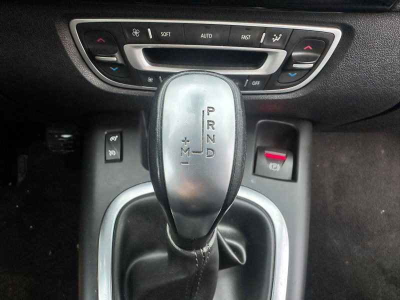 RENAULT SCENICIII 1.5 DCI 110CH BUSINESS 