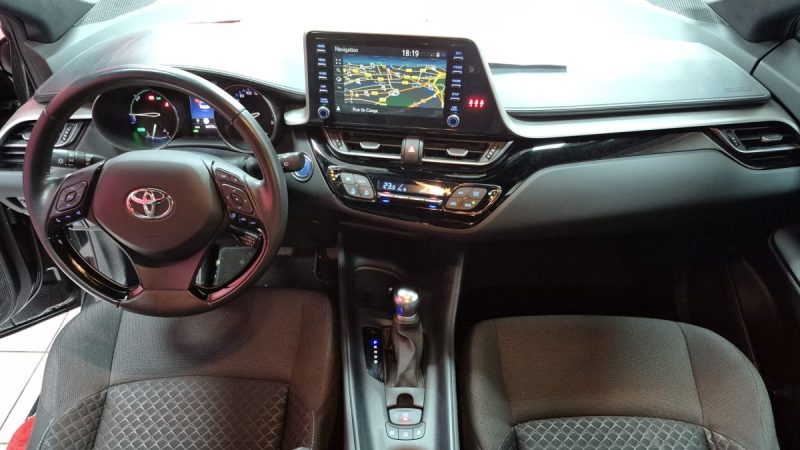 TOYOTA C-HR SUV HYBRIDES 122cv DYNAMIC BUSINESS/1 ERE MAIN/TVA RECUPERABLE