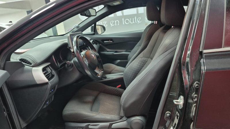 TOYOTA C-HR SUV HYBRIDES 122cv DYNAMIC BUSINESS/1 ERE MAIN/TVA RECUPERABLE