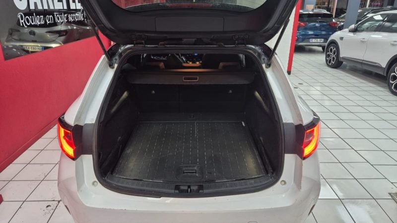 TOYOTA COROLLA TOURING SPORTS 122cv GR SPORTS/ 1 ERE MAIN/TVA RECUPERABLE