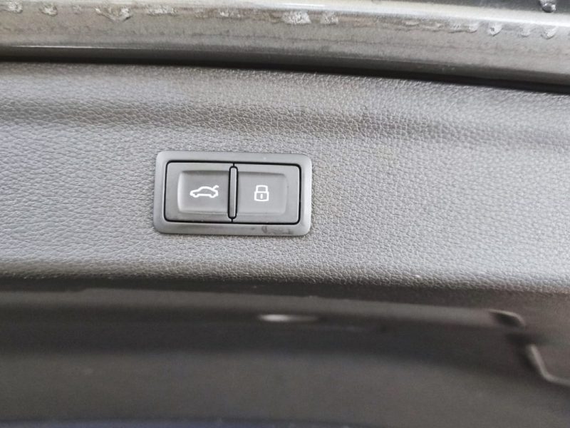 AUDI Q3 35 TFSI 150CH S-LINE S TRONIC 7 /TOIT OUVRANT/KEYLESS ACCESS/CAMERA 360/S-LINE/CARPLAY/