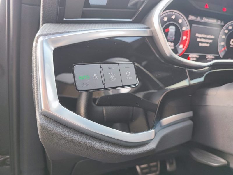 AUDI Q3 35 TFSI 150CH S-LINE S TRONIC 7 /TOIT OUVRANT/KEYLESS ACCESS/CAMERA 360/S-LINE/CARPLAY/