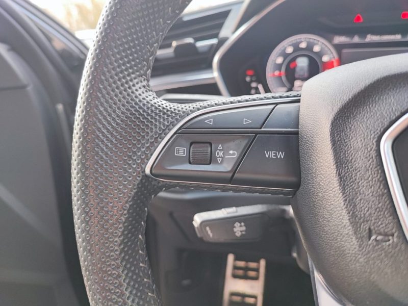 AUDI Q3 35 TFSI 150CH S-LINE S TRONIC 7 /TOIT OUVRANT/KEYLESS ACCESS/CAMERA 360/S-LINE/CARPLAY/