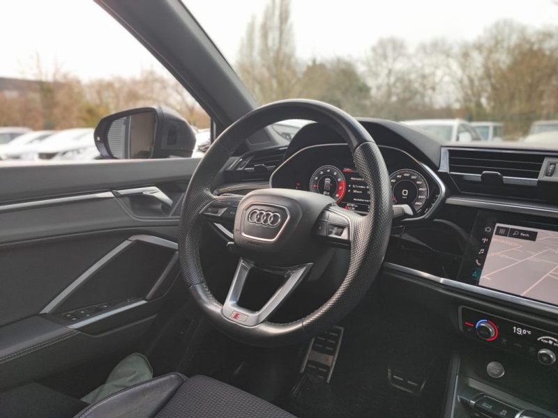 AUDI Q3 35 TFSI 150CH S-LINE S TRONIC 7 /TOIT OUVRANT/KEYLESS ACCESS/CAMERA 360/S-LINE/CARPLAY/