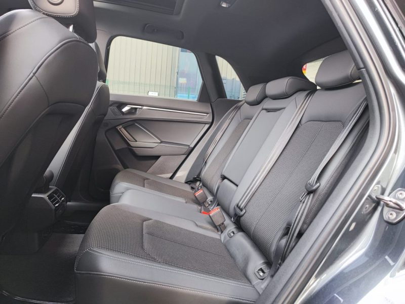 AUDI Q3 35 TFSI 150CH S-LINE S TRONIC 7 /TOIT OUVRANT/KEYLESS ACCESS/CAMERA 360/S-LINE/CARPLAY/