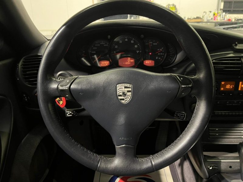 PORSCHE 911 3.4 TIPTRONIC CARRERA 4 