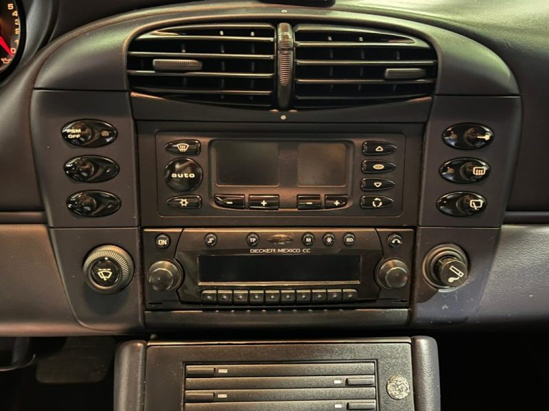 PORSCHE 911 3.4 TIPTRONIC CARRERA 4 