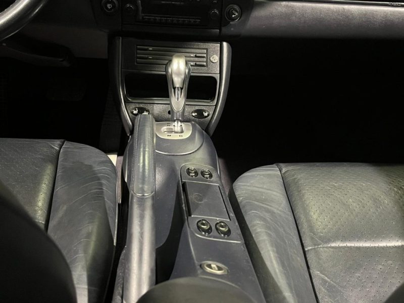 PORSCHE 911 3.4 TIPTRONIC CARRERA 4 