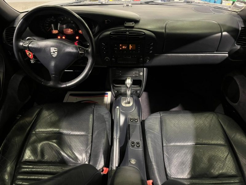 PORSCHE 911 3.4 TIPTRONIC CARRERA 4 