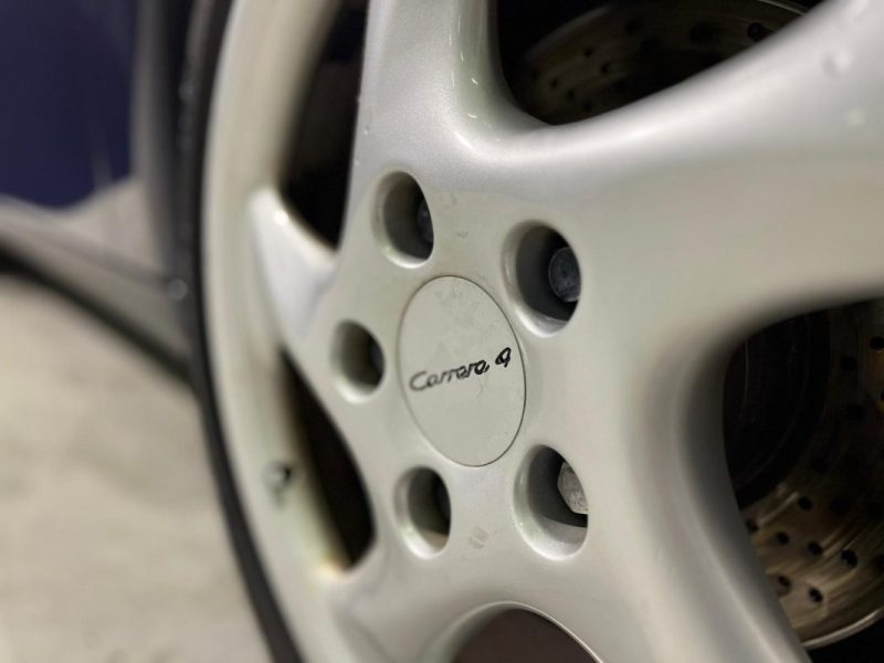 PORSCHE 911 3.4 TIPTRONIC CARRERA 4 