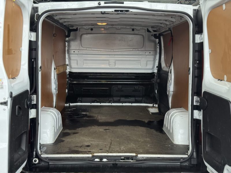 RENAULT TRAFIC 3  L2H1 1200 1.6 DCI 125CH EURO6 2019 TTC