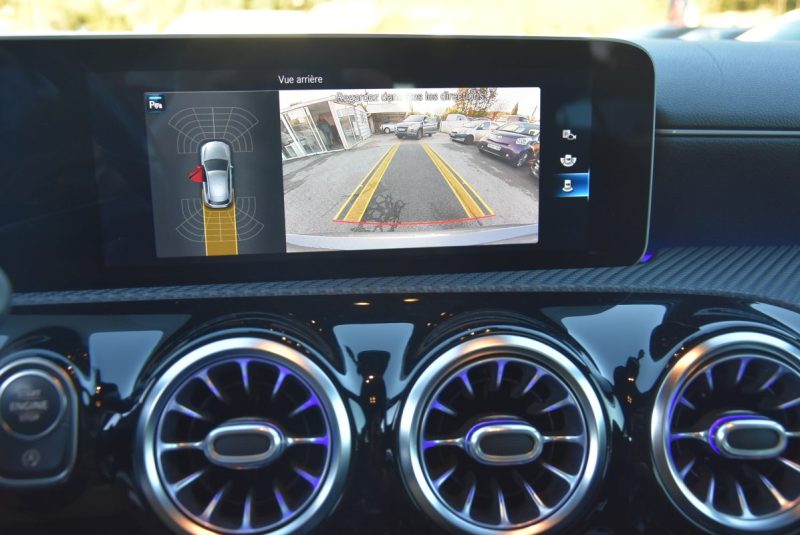 MERCEDES CLASSE A 177 A200 D BUSINESS LINE 8G-DCT 2020