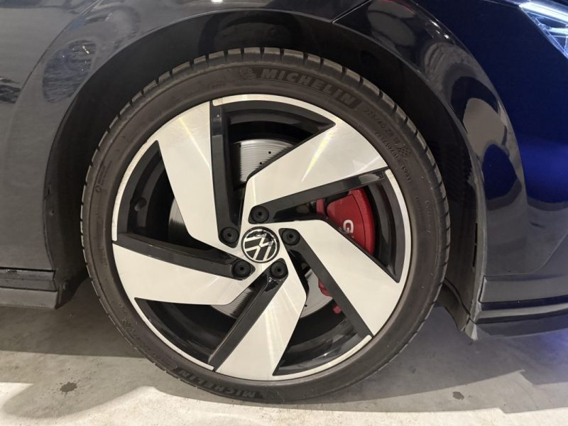 VIII (8) GTI Clubsport 2.0 TSI 300 DSG7 2022 / TOIT OUVRANT / CARPLAY / CAMÉRA / ENTRETIEN COMPLET