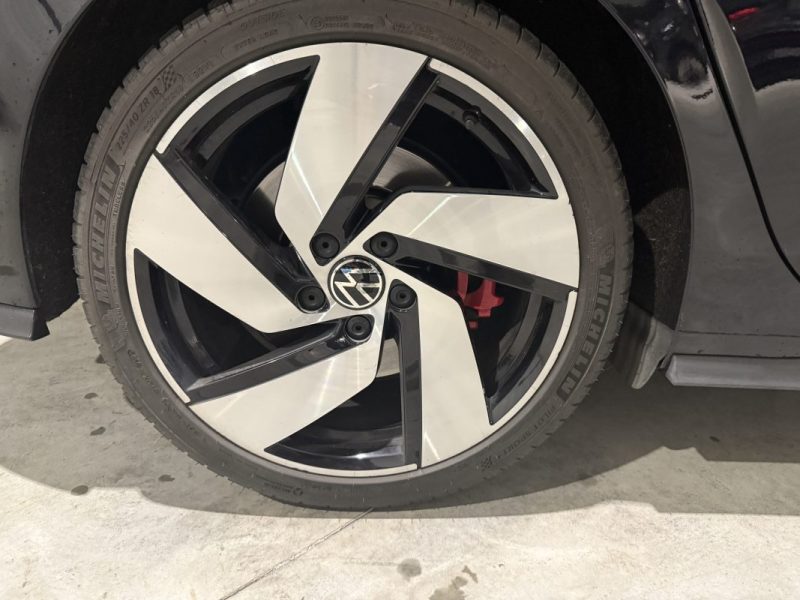 VIII (8) GTI Clubsport 2.0 TSI 300 DSG7 2022 / TOIT OUVRANT / CARPLAY / CAMÉRA / ENTRETIEN COMPLET