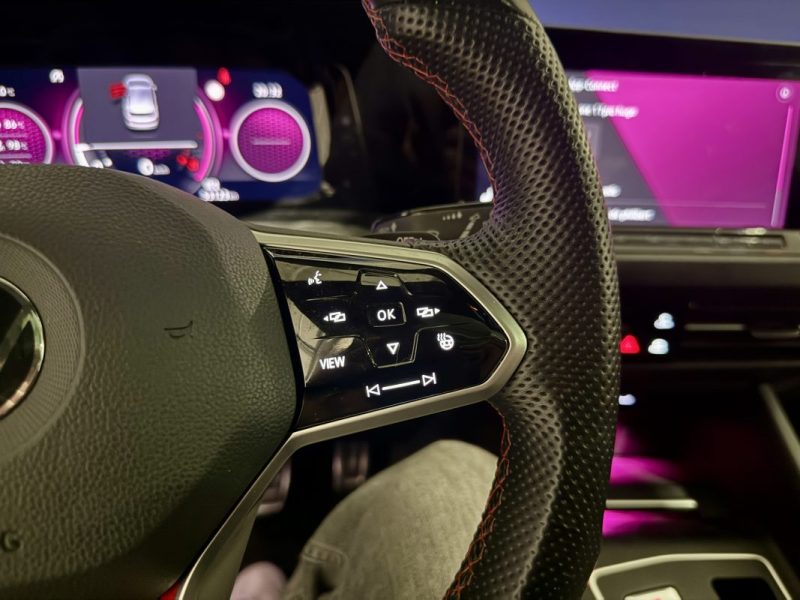 VIII (8) GTI Clubsport 2.0 TSI 300 DSG7 2022 / TOIT OUVRANT / CARPLAY / CAMÉRA / ENTRETIEN COMPLET