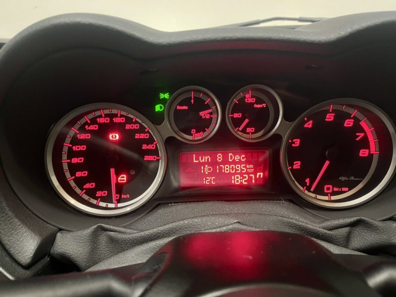 ALFA ROMEO Mito 1.4 TB Multi Air 135ch Distinctive BVM6 3 Portes 