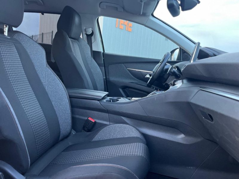 PEUGEOT 5008 II ACTIVE BUSINESS 130ch 1.5 BLUEHDI EAT8