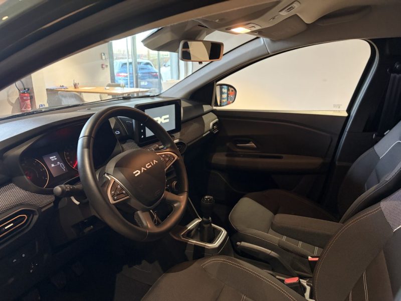 DACIA SANDERO ECO-G 100 STEPWAY EXPRESSION-CAMERA RECUL-RADARS AR/AV-CLIMATISATION REGULEE 2025