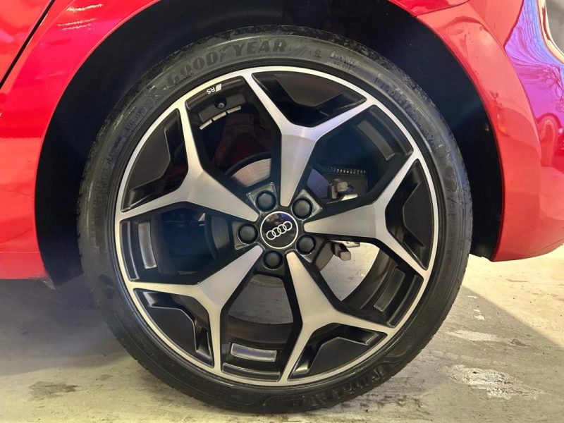 AUDI A1 SPORTBACK 35 TFSI 150 S-LINE S TRONIC 7 / INTERIEUR CUIR / KEYLESS ACCESS / SIEGE CHAUFFANT