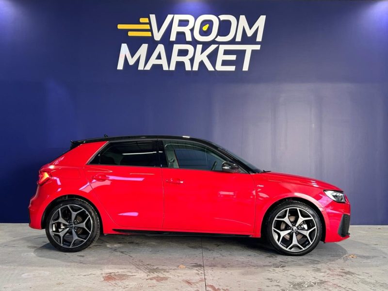 AUDI A1 SPORTBACK 35 TFSI 150 S-LINE S TRONIC 7 / INTERIEUR CUIR / KEYLESS ACCESS / SIEGE CHAUFFANT