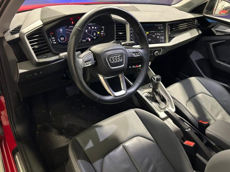 AUDI A1 SPORTBACK 35 TFSI 150 S-LINE S TRONIC 7 / INTERIEUR CUIR / KEYLESS ACCESS / SIEGE CHAUFFANT
