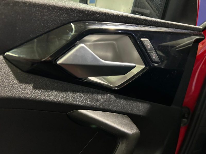 AUDI A1 SPORTBACK 35 TFSI 150 S-LINE S TRONIC 7 / INTERIEUR CUIR / KEYLESS ACCESS / SIEGE CHAUFFANT