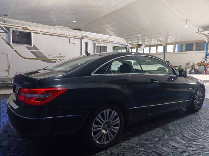 MERCEDES MERCEDES CLASSE E COUPE 350 CDI 231CV - FINITION EXECUTIVE - BOITE AUTO - FAIBLE KILOMETRAGE  E350 CDI BE EXECUTIVE BA 2011