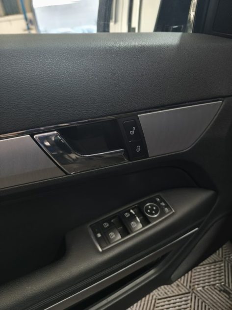 MERCEDES MERCEDES CLASSE E COUPE 350 CDI 231CV - FINITION EXECUTIVE - BOITE AUTO - FAIBLE KILOMETRAGE  E350 CDI BE EXECUTIVE BA 2011