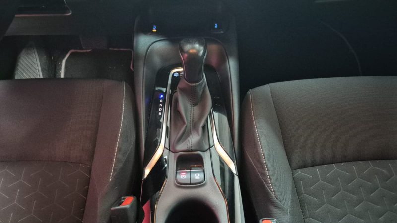 TOYOTA COROLLA TOURING SPORTS 122cv DYNAMIC BUSINESS/1 ERE MAIN/TVA RECUPERABLE