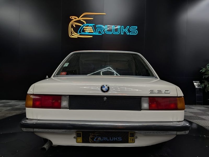 BMW 320 E21 6 CYLINDRES YOUNGTIMER