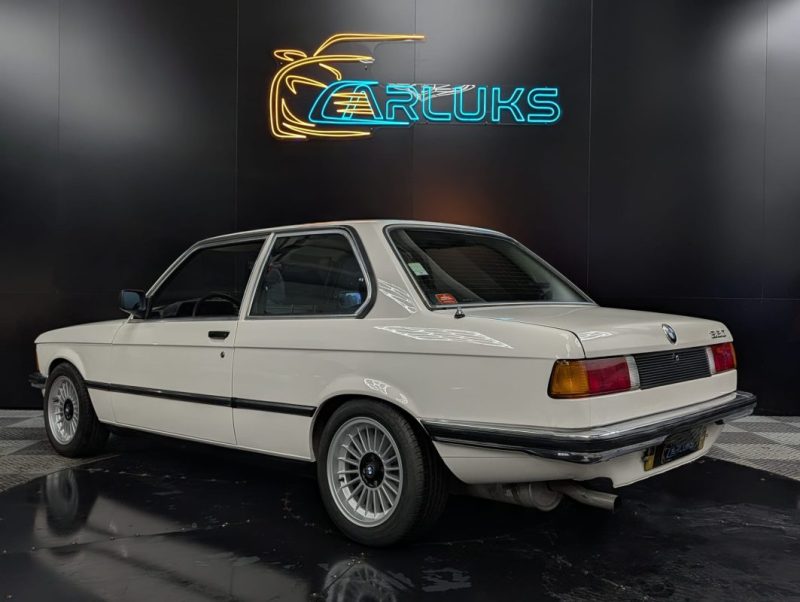 BMW 320 E21 6 CYLINDRES YOUNGTIMER